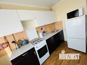 1-к квартира, посуточно, 43м2, 8/10 этаж