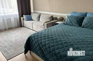 1-к квартира, посуточно, 44м2, 1/10 этаж