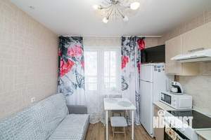 1-к квартира, посуточно, 47м2, 1/1 этаж