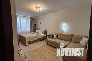 1-к квартира, посуточно, 43м2, 15/18 этаж
