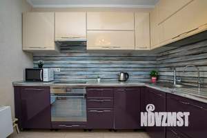 2-к квартира, посуточно, 75м2, 1/17 этаж