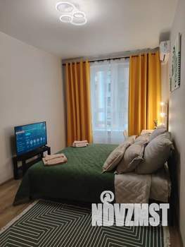 1-к квартира, посуточно, 38м2, 8/18 этаж