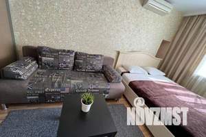 1-к квартира, посуточно, 45м2, 6/9 этаж