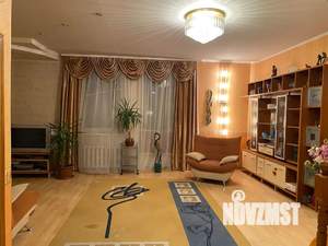 2-к квартира, посуточно, 100м2, 2/4 этаж