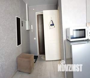 Студия квартира, посуточно, 17м2, 5/10 этаж