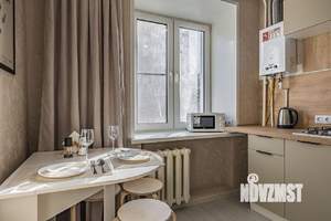 2-к квартира, посуточно, 47м2, 1/1 этаж