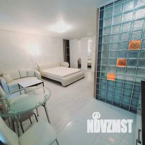 Студия квартира, посуточно, 33м2, 3/5 этаж