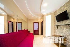 4-к квартира, посуточно, 80м2, 1/11 этаж