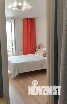 1-к квартира, посуточно, 38м2, 13/25 этаж