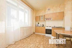 1-к квартира, посуточно, 55м2, 1/1 этаж