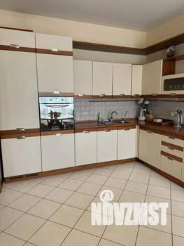 2-к квартира, посуточно, 80м2, 1/1 этаж