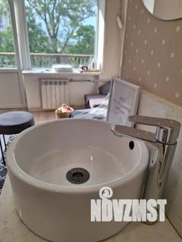 Студия квартира, посуточно, 15м2, 4/5 этаж