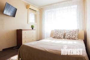 1-к квартира, посуточно, 60м2, 1/1 этаж