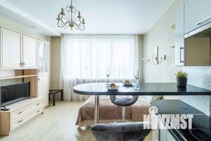 Студия квартира, посуточно, 28м2, 6/25 этаж