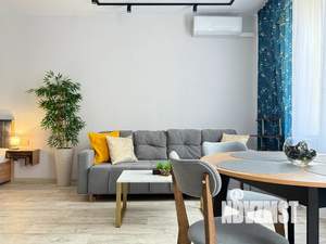 Студия квартира, посуточно, 38м2, 3/4 этаж