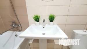 1-к квартира, посуточно, 35м2, 8/25 этаж