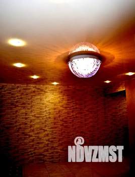 Студия квартира, посуточно, 40м2, 2/6 этаж