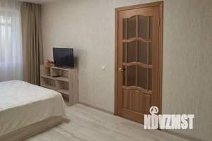 1-к квартира, посуточно, 41м2, 7/10 этаж