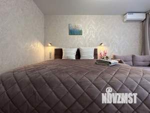 1-к квартира, посуточно, 37м2, 1/1 этаж