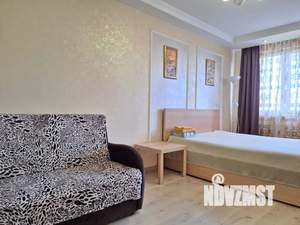1-к квартира, посуточно, 39м2, 13/18 этаж