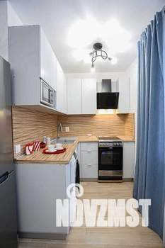 1-к квартира, посуточно, 41м2, 7/10 этаж