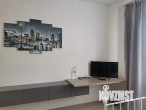 Студия квартира, посуточно, 25м2, 1/19 этаж
