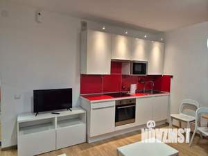 Студия квартира, посуточно, 32м2, 1/25 этаж