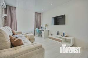 1-к квартира, посуточно, 44м2, 1/1 этаж