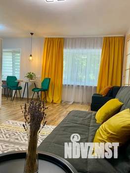 2-к квартира, посуточно, 42м2, 1/5 этаж