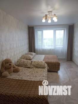 1-к квартира, посуточно, 38м2, 6/9 этаж