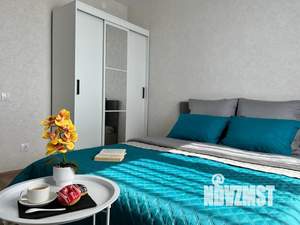 1-к квартира, посуточно, 40м2, 11/18 этаж