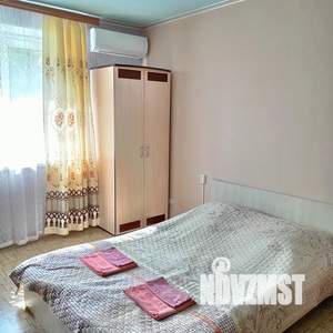 1-к квартира, посуточно, 35м2, 1/12 этаж