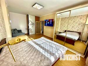 1-к квартира, посуточно, 38м2, 1/1 этаж