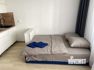 Студия квартира, посуточно, 35м2, 20/25 этаж