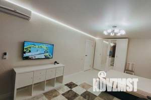 1-к квартира, посуточно, 45м2, 8/10 этаж