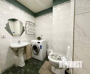 1-к квартира, посуточно, 70м2, 1/1 этаж