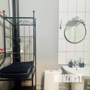 1-к квартира, посуточно, 35м2, 1/24 этаж