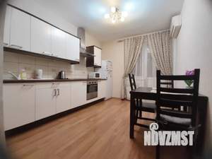 1-к квартира, посуточно, 42м2, 10/19 этаж