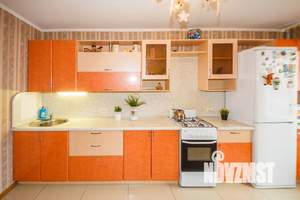 1-к квартира, посуточно, 42м2, 3/10 этаж