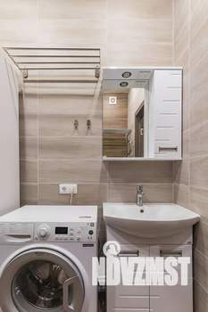 Студия квартира, посуточно, 25м2, 2/19 этаж