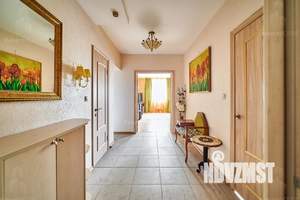 3-к квартира, посуточно, 104м2, 5/8 этаж