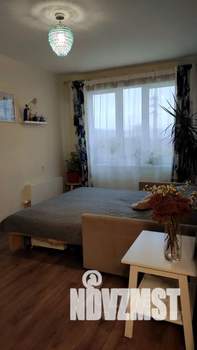 Студия квартира, посуточно, 35м2, 6/25 этаж