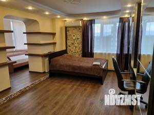 1-к квартира, посуточно, 35м2, 8/10 этаж