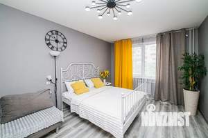 1-к квартира, посуточно, 46м2, 7/10 этаж
