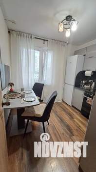 1-к квартира, посуточно, 34м2, 16/23 этаж