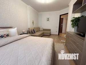 1-к квартира, посуточно, 43м2, 1/1 этаж