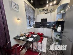 1-к квартира, посуточно, 53м2, 1/1 этаж