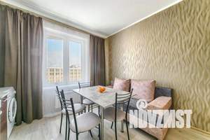 1-к квартира, посуточно, 40м2, 5/25 этаж