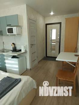 Студия квартира, посуточно, 18м2, 1/6 этаж