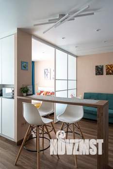 Студия квартира, посуточно, 41м2, 11/19 этаж